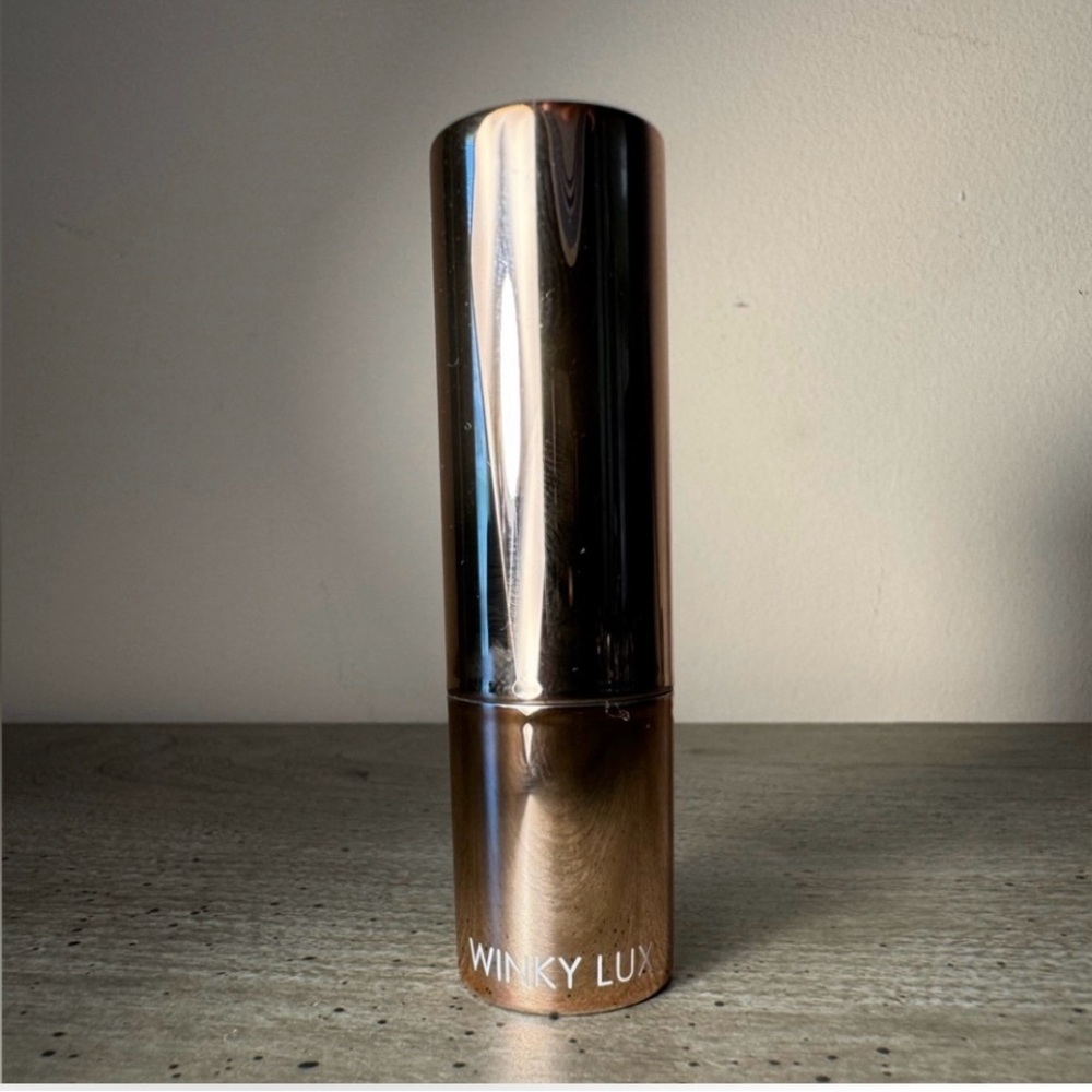 Winky Lux Purrrfect Pout Luxurious Pink “Pounce” Lipstick 3.8 Grams - Picture 4 of 5